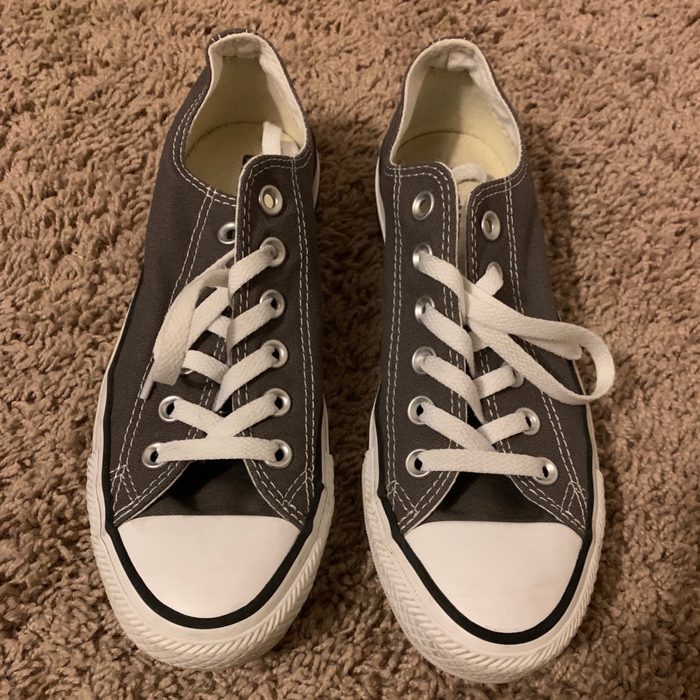 Women’s Grey converse sz 7
